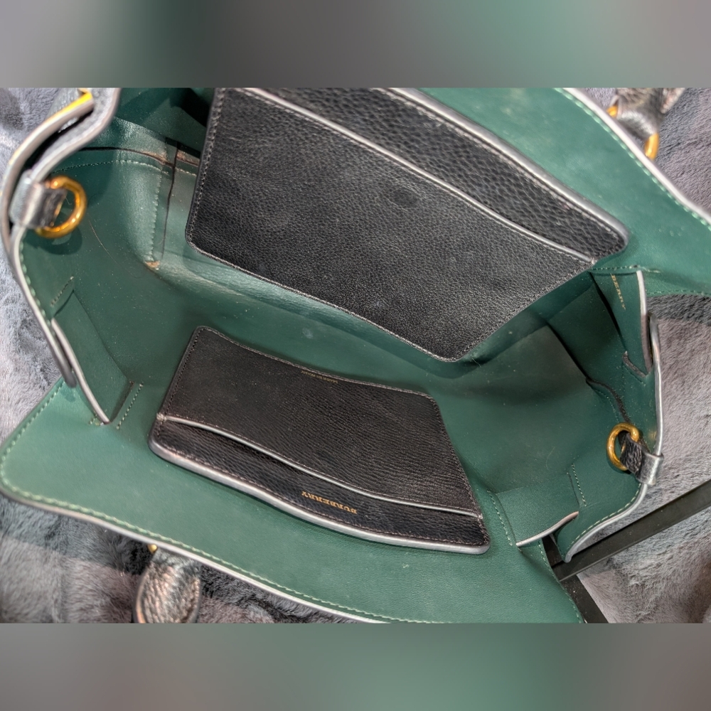 BURBERRY Medium Leather Belt Bag - Picture 5 of 8